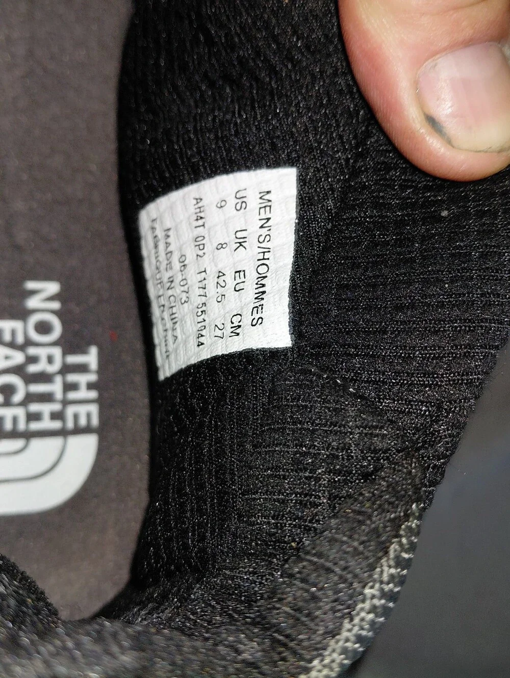 The North Face Men's Black/Gray Insulated Hiking Boots Sz9 NWT Hydroseal Weather